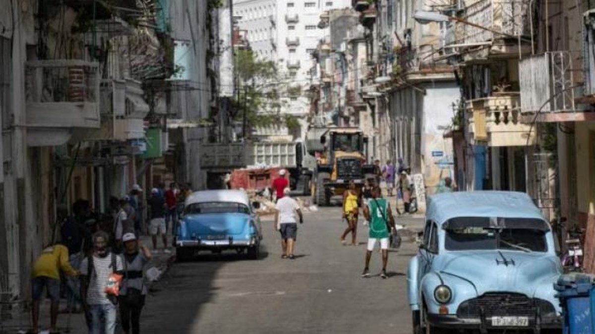 Claves y dudas de las nuevas leyes de Migración, Ciudadanía y Extranjería en Cuba