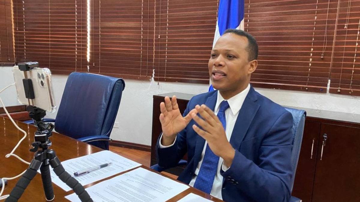 Milton Morrison, Archivo.