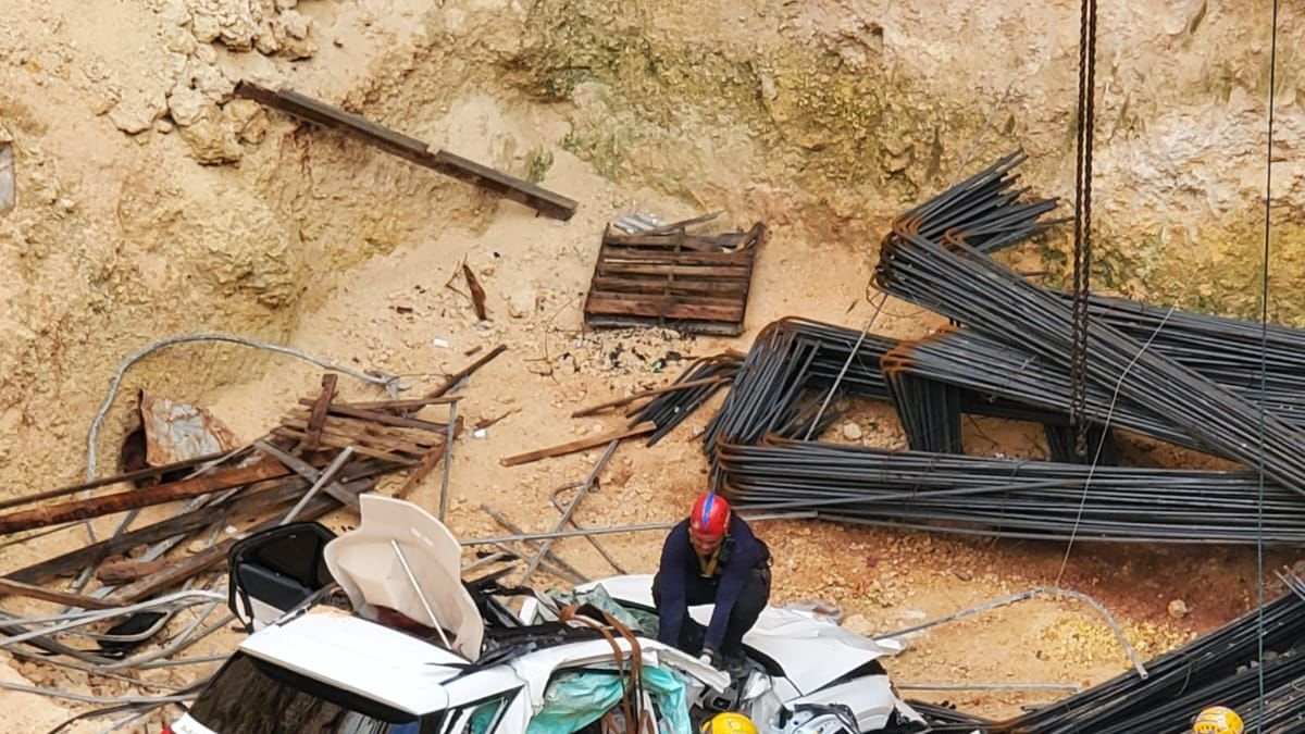 Doce Unidades de Emergencia Atienden accidente vehicular en Evaristo Mor…
