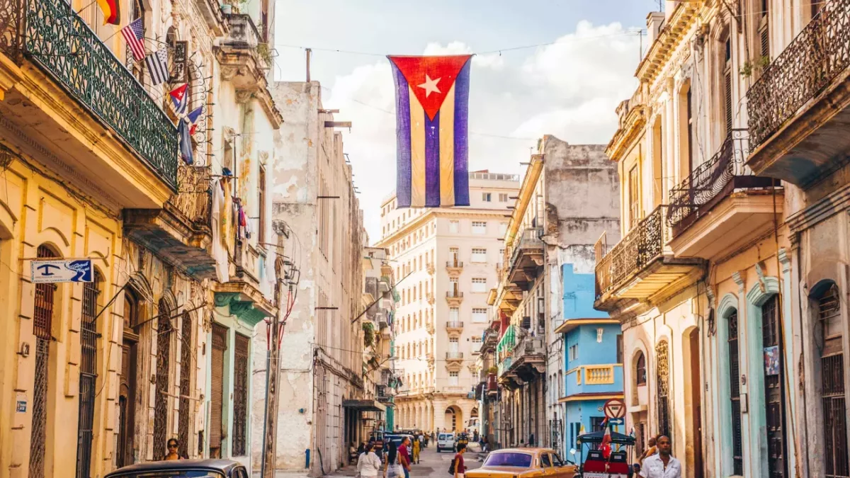 Medidas podrían impulsar crecimiento de pequeñas empresas cubanas.