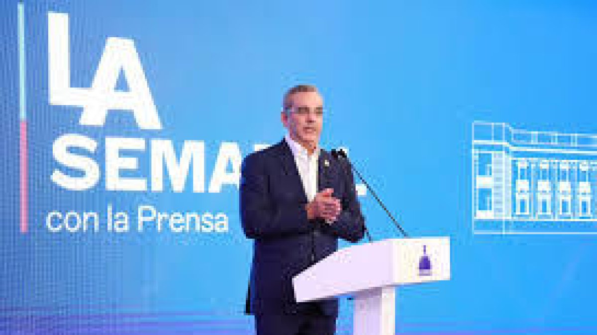 Presidente Abinader habla de Deportes en La Semanal.