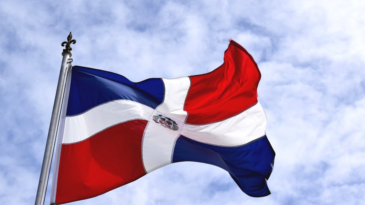 Ve oportunidades expansión mercado dominicano.