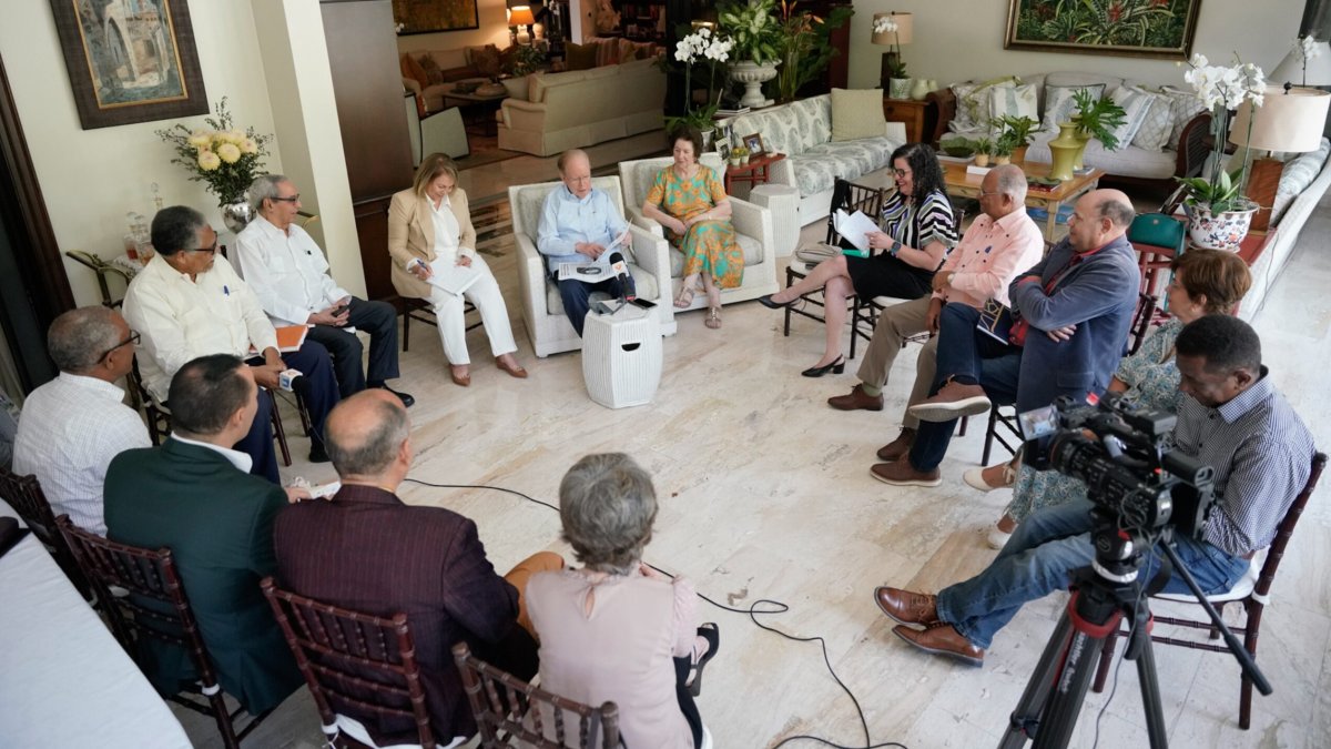 8-9_El País_10_1,p01