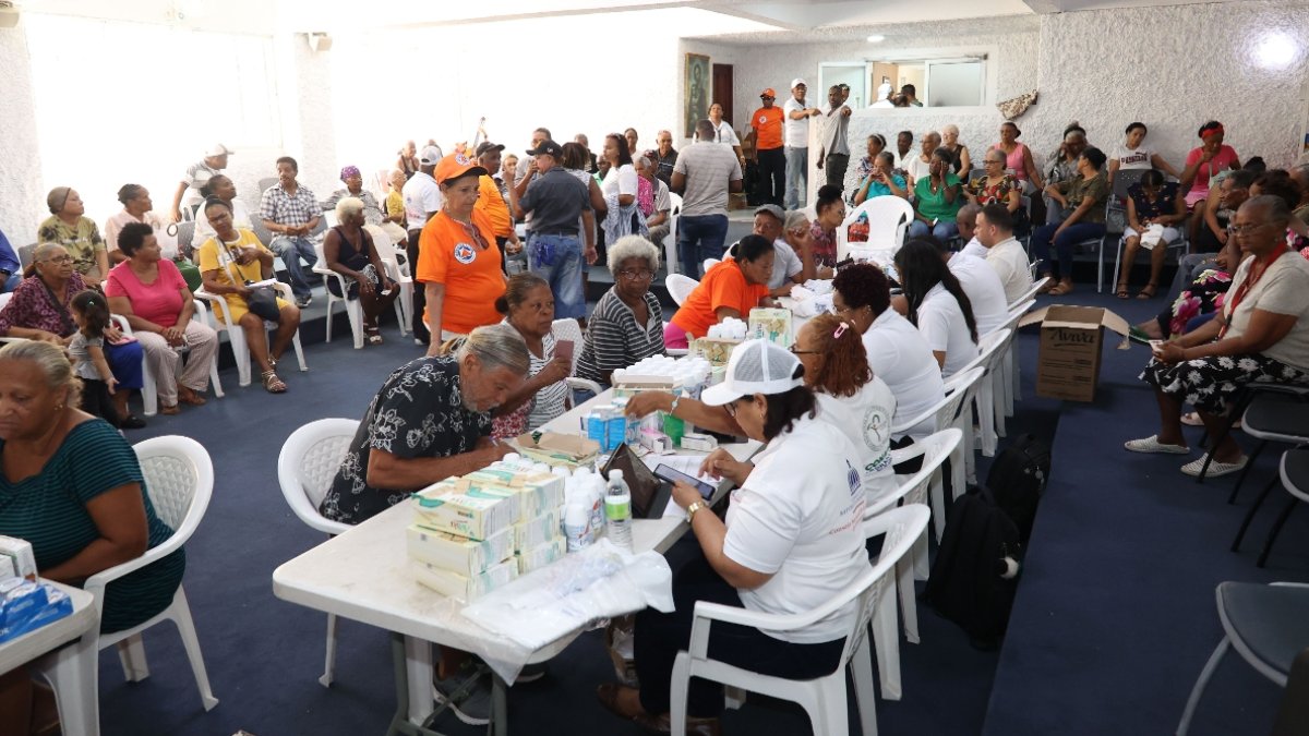 10_El País_23_1ok,p01