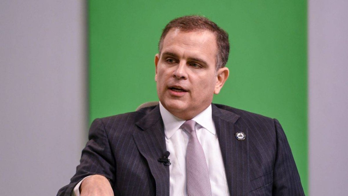 Jochi Vicente, Ministro de Hacienda