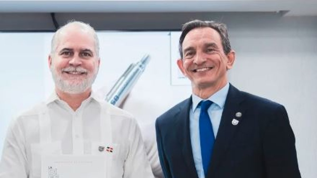 Alejandro Fernández W. y Juan Francisco Mendoza.