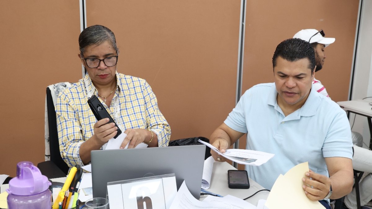 Hoy vence el plazo para legisladores presentar ante la CCRD declaración jurada.