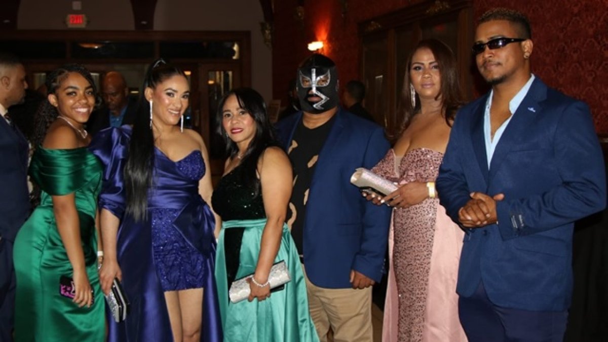 Reconocen programa en NY “La Chispa Radio Show”