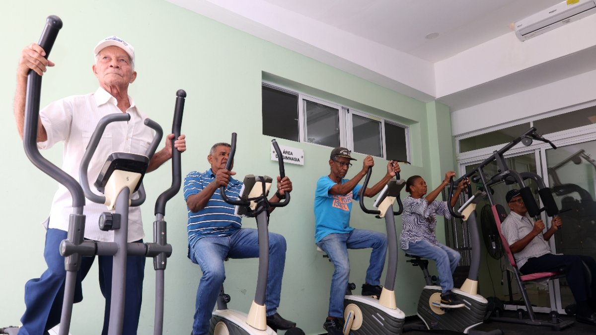 10_El País_11_5,p01