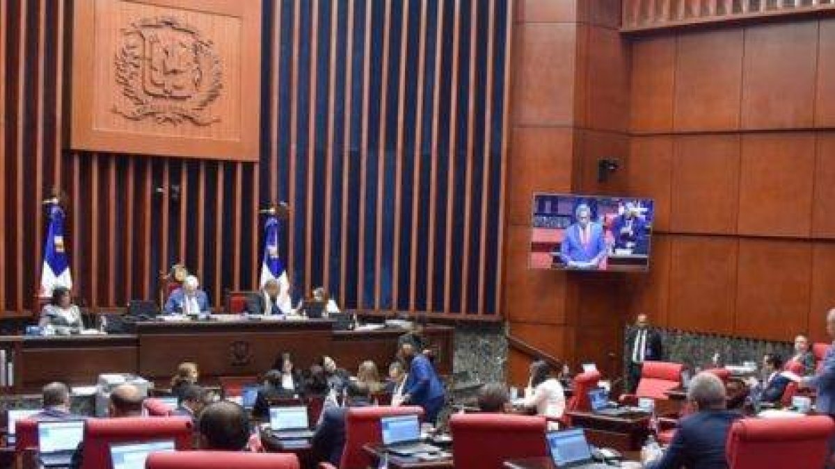 Aprueban proyecto para reactivar obras paralizadas