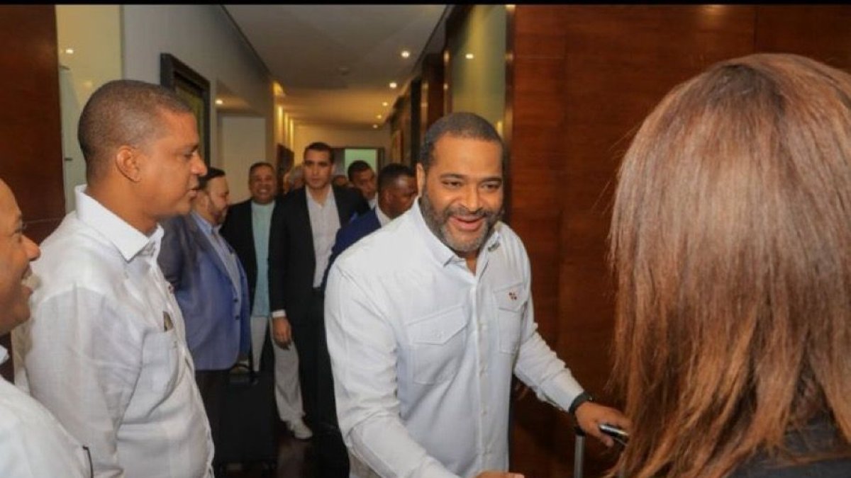 Viceministro administrativo de la Presidencia niega renuncia, pero adelanta cambio de funciones