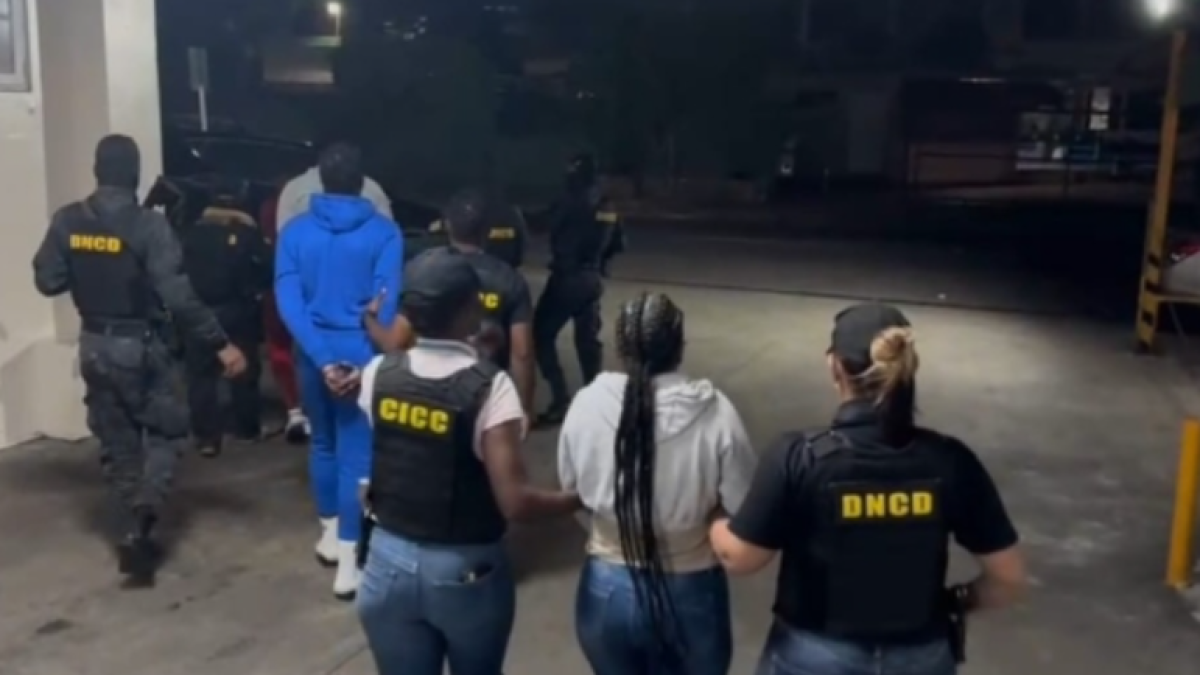 ¡Con el estómago lleno de drogas! 4 franceses jóvenes viajarían a París