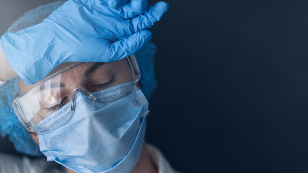 Varios factores  contribuyen a que los médicos se afecten.