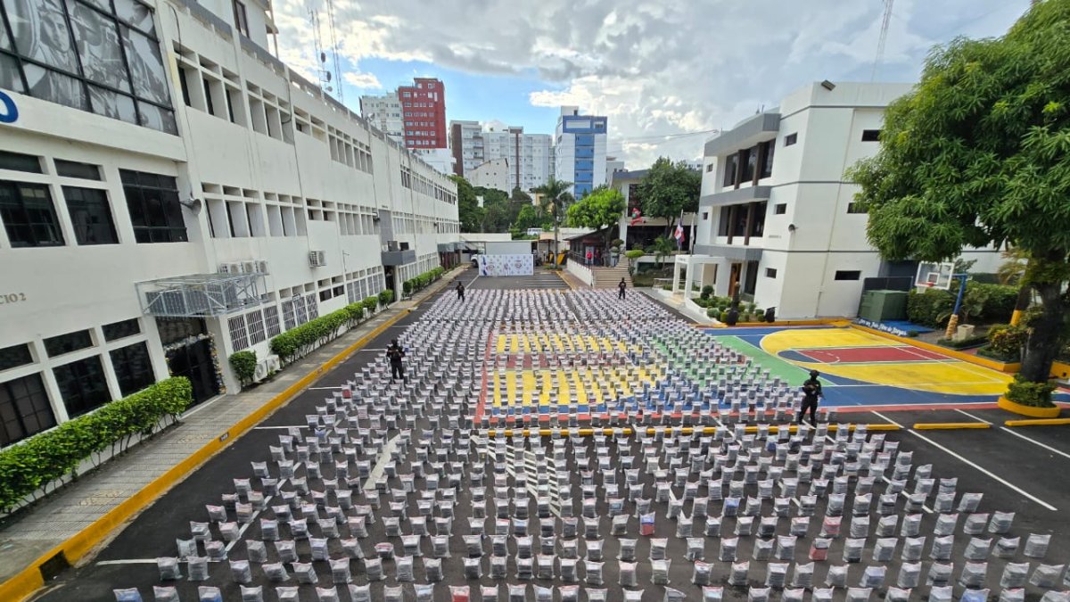 WhatsApp Image 2024-12-06 at 4.01.58 PM