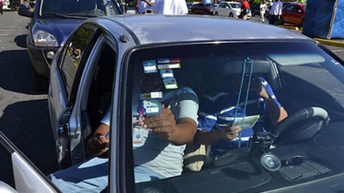 ¿Cuántos propietarios de vehículos renovaron el marbete?