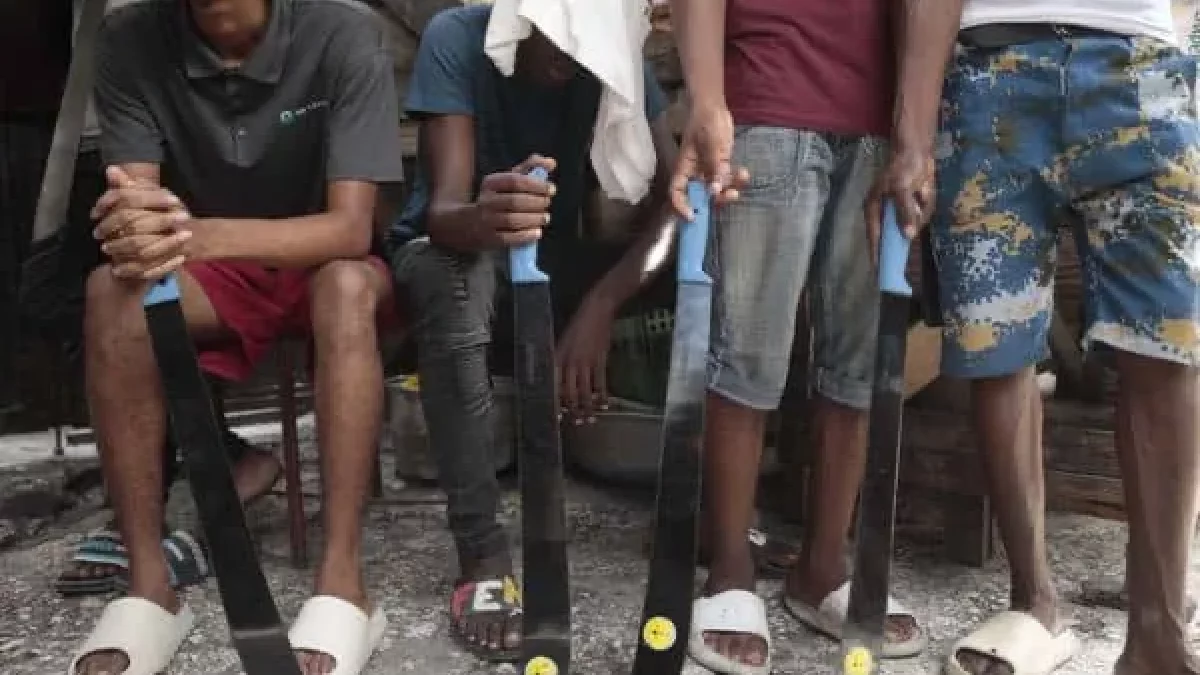 4b277e69-f042-4a2a-8964-8b313e1a461e