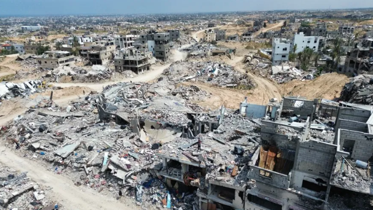 Vista aérea de la destrucción en Gaza, en una imagen de archivo. EFE/EPA/STR