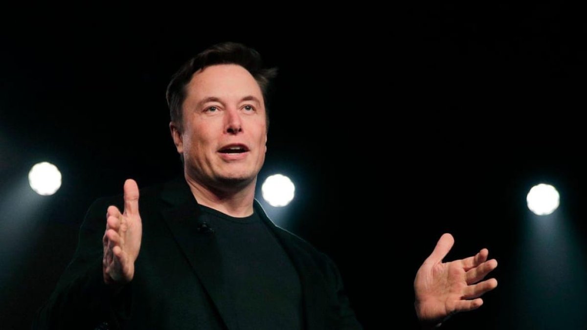 Elon Musk lanza «Grok-3», un nuevo modelo de IA «aterradoramente ...