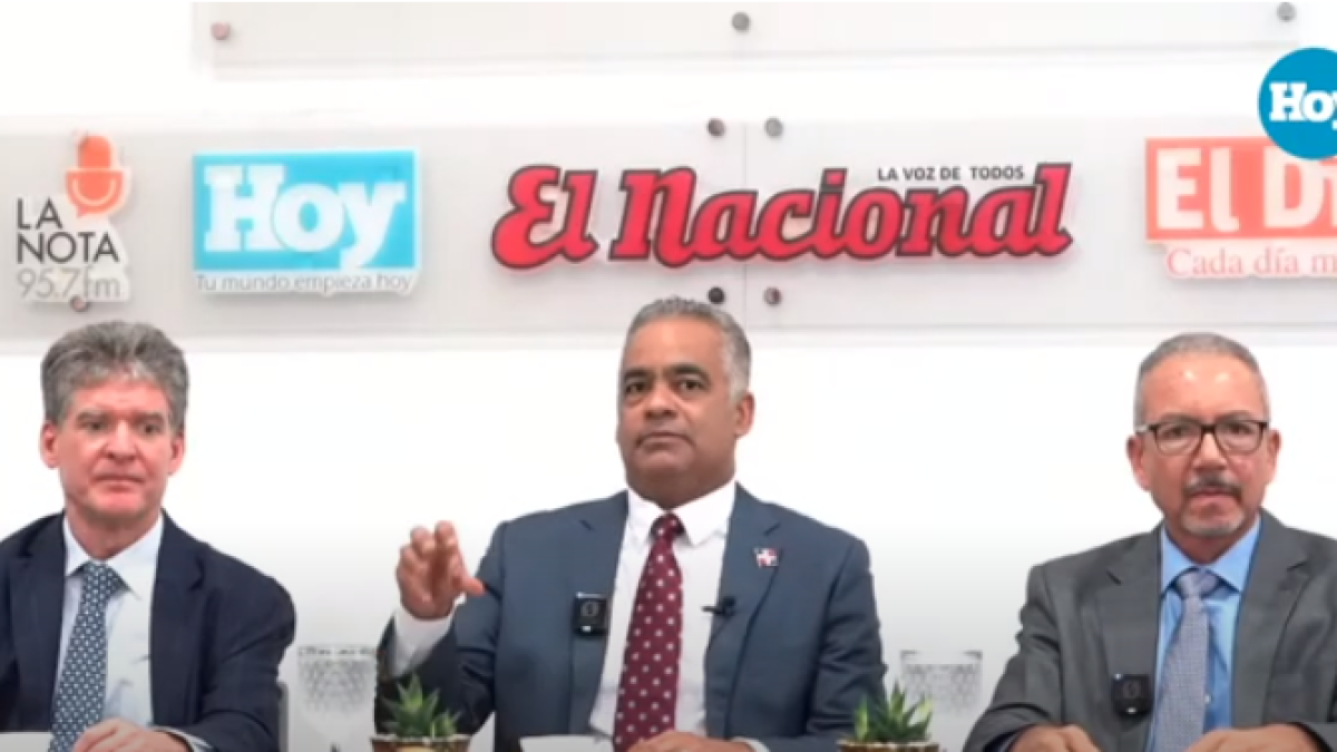 Joel Santos explica el «tranque» sobre el reasentamiento en Cotuí