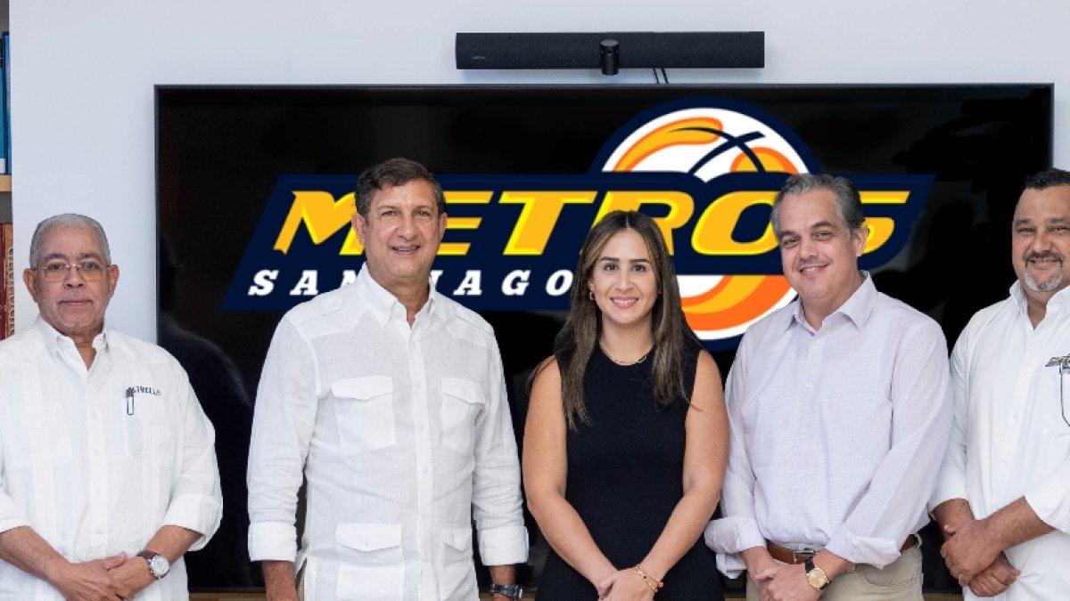 Manuel Estrella durante el encuentro con la LNB