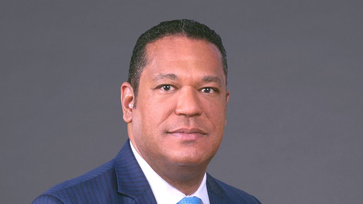 Economista Jesús Martínez destaca apreciación del peso dominicano y menos presión en la tasa de cambio