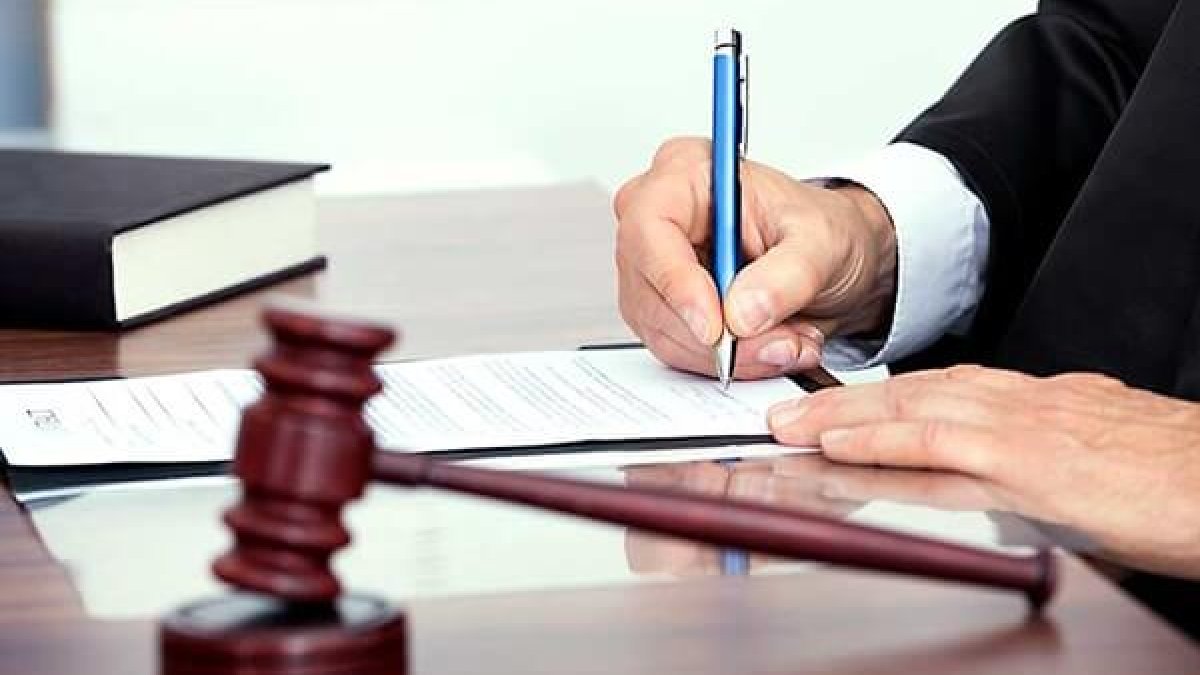 Imponen medidas de coerción contra acusados de ocupación ilegal de terrenos y daño ambiental en SJM