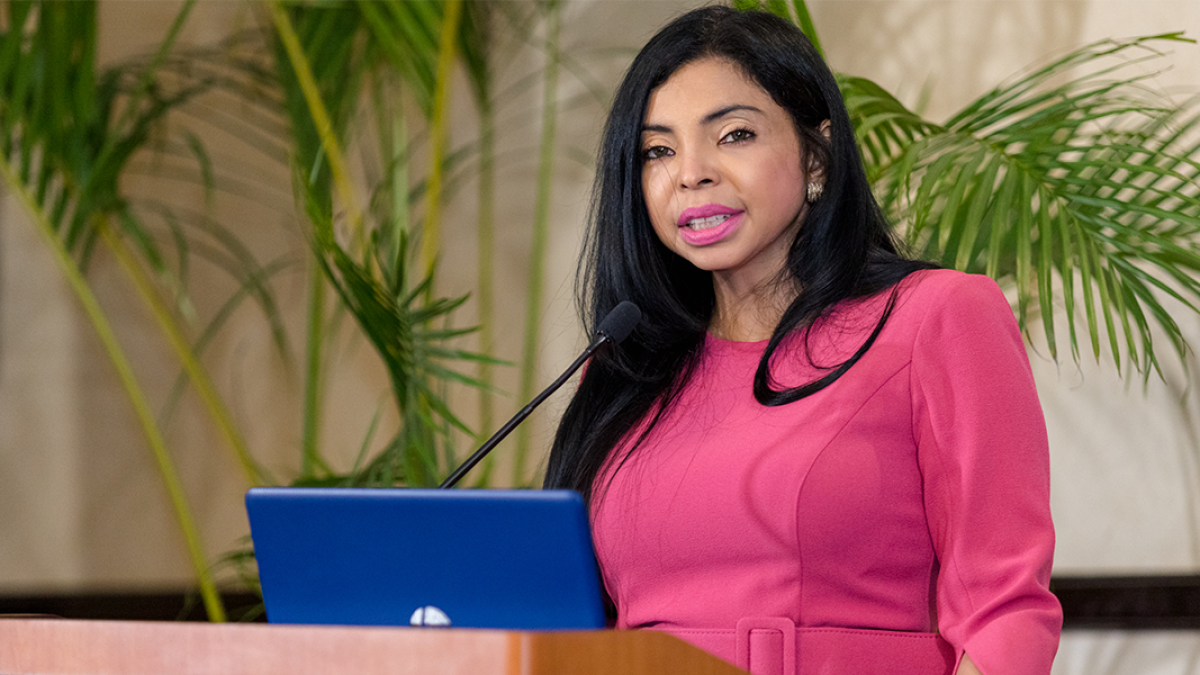La procuradora general, Yeni Berenice Reynoso.