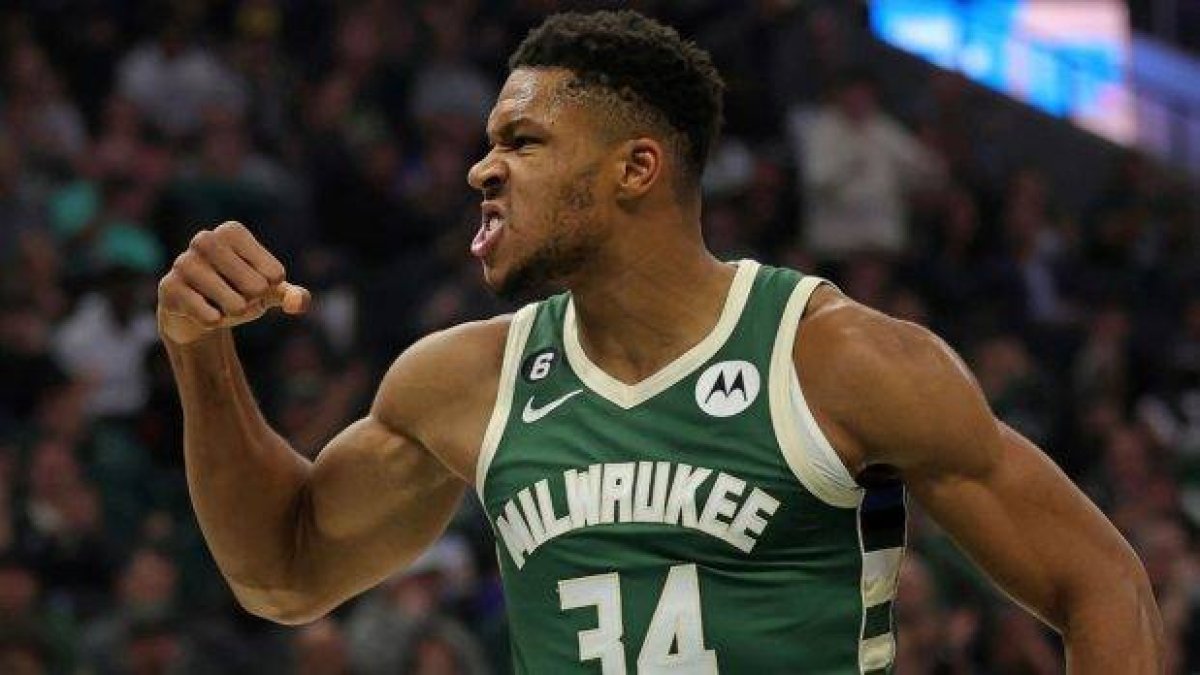 Giannis Antetokounmpo.