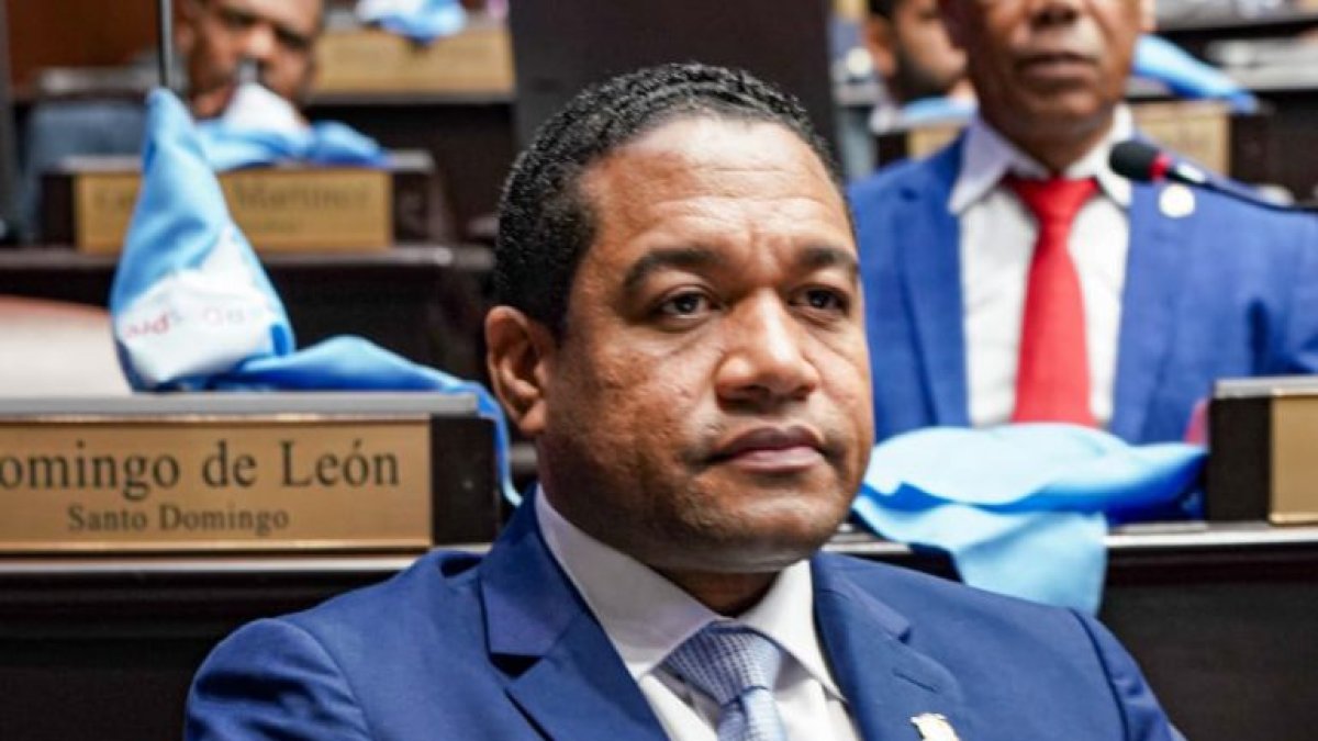Diputado Rafael Pérez renuncia a Fuerza del Pueblo: conozca 