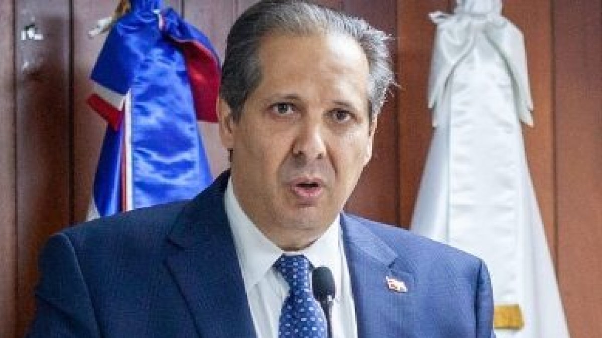 Dr. Victor Atallah
