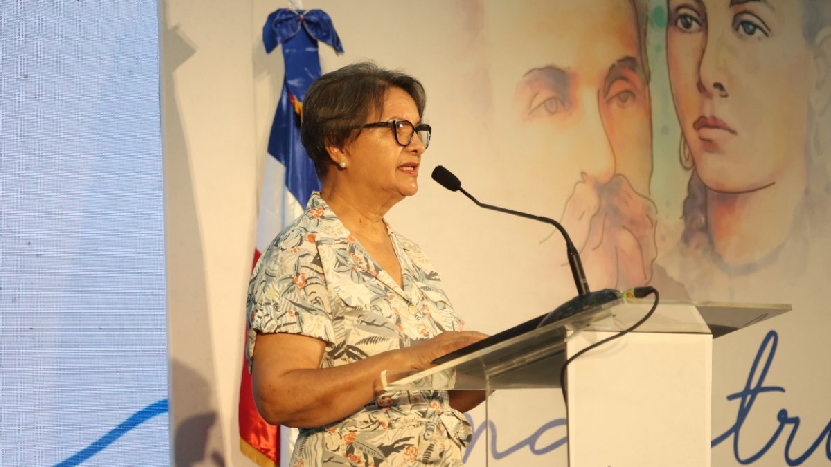 La rectora del Isfodosu, Nurys del Carmen González, en el acto. Guillermo Burgos.