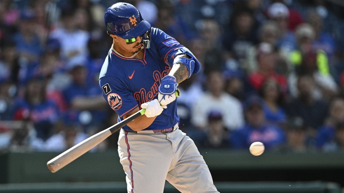 El dominicano Mark Vientos, de los Mets, conecta cuadrangular frente a Nacionales.