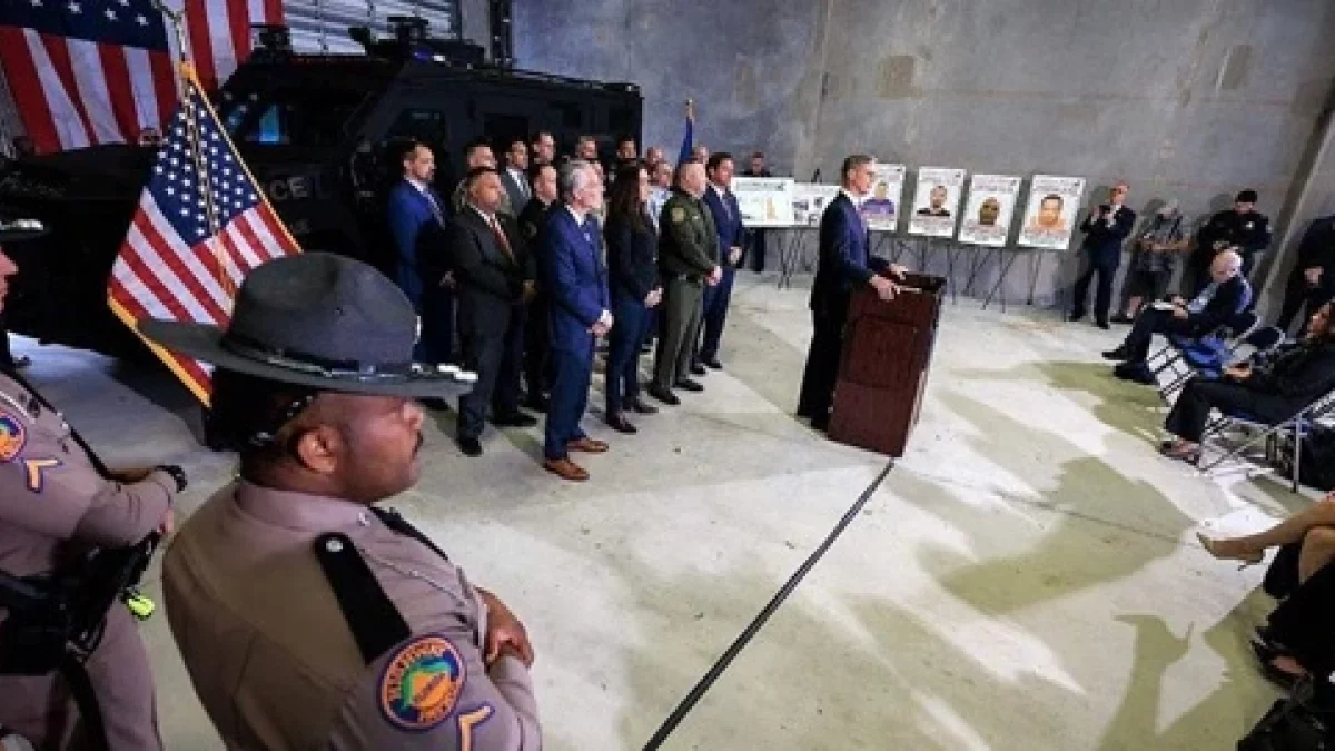 Arrestan a 1,120 inmigrantes