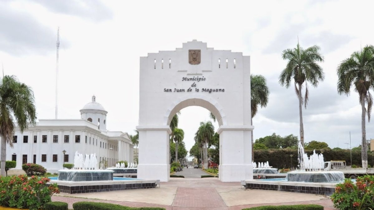 El Arco del Triunfo. Homenaje a  luchas y conquistas SJ.