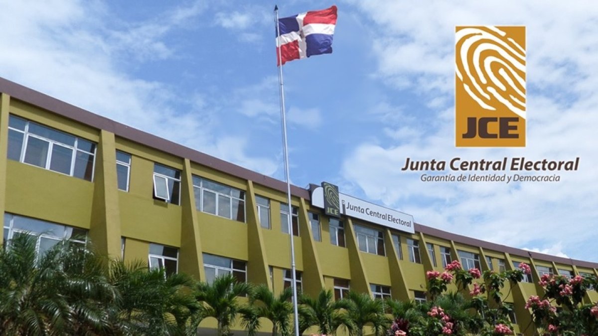 Nuevos precios en documentos expide JCE en el exterior