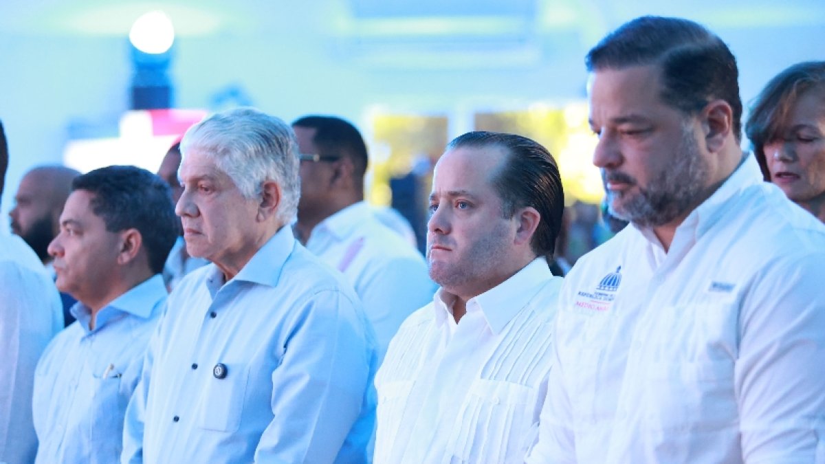 De izquierda a derecha, Elías Zapata, Eduardo Estrella, José Ignacio Paliza y Paíno Henríquez Eliesser Tapia