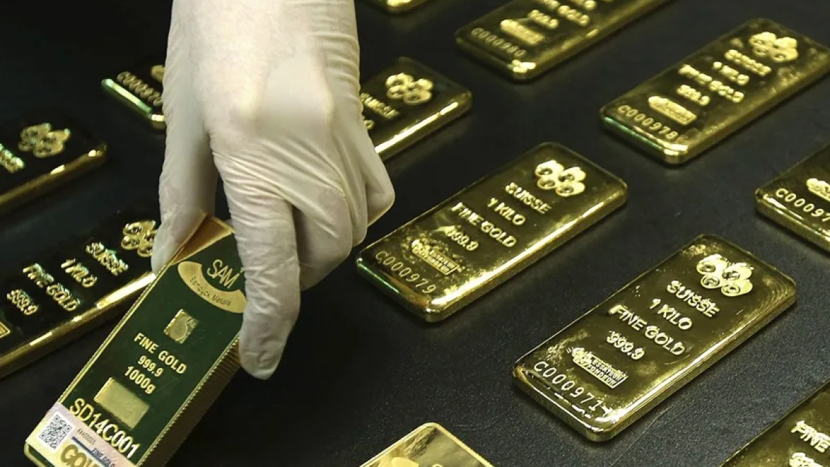 El oro logra un nuevo máximo histórico tras superar los 3.790 dólares ...