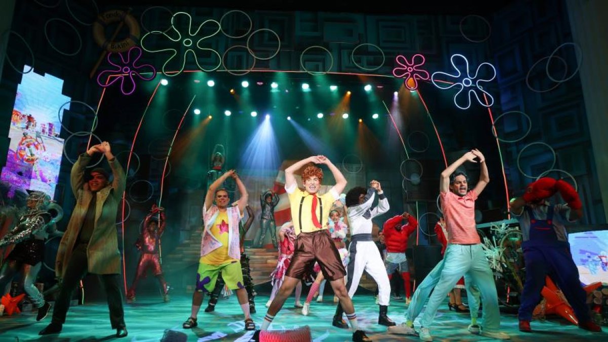 Este  musical fue nominado a 12 premios Tony en su estreno en Broadway.