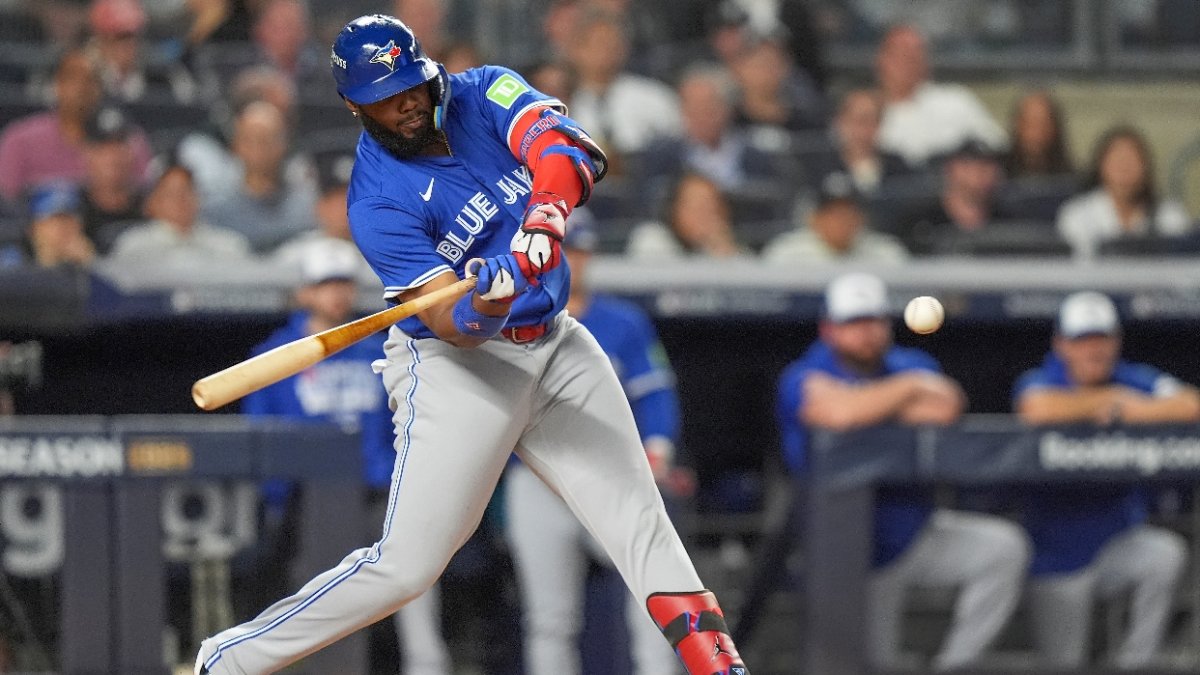 Aaron Judge bateó un jonrón para mantener con vida a los Yankees, anoche