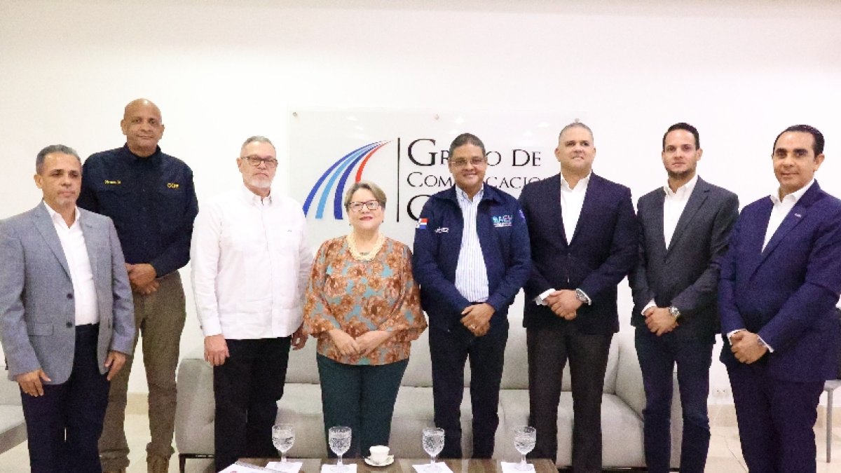 Representantes del COE, Indomet y DAEH.