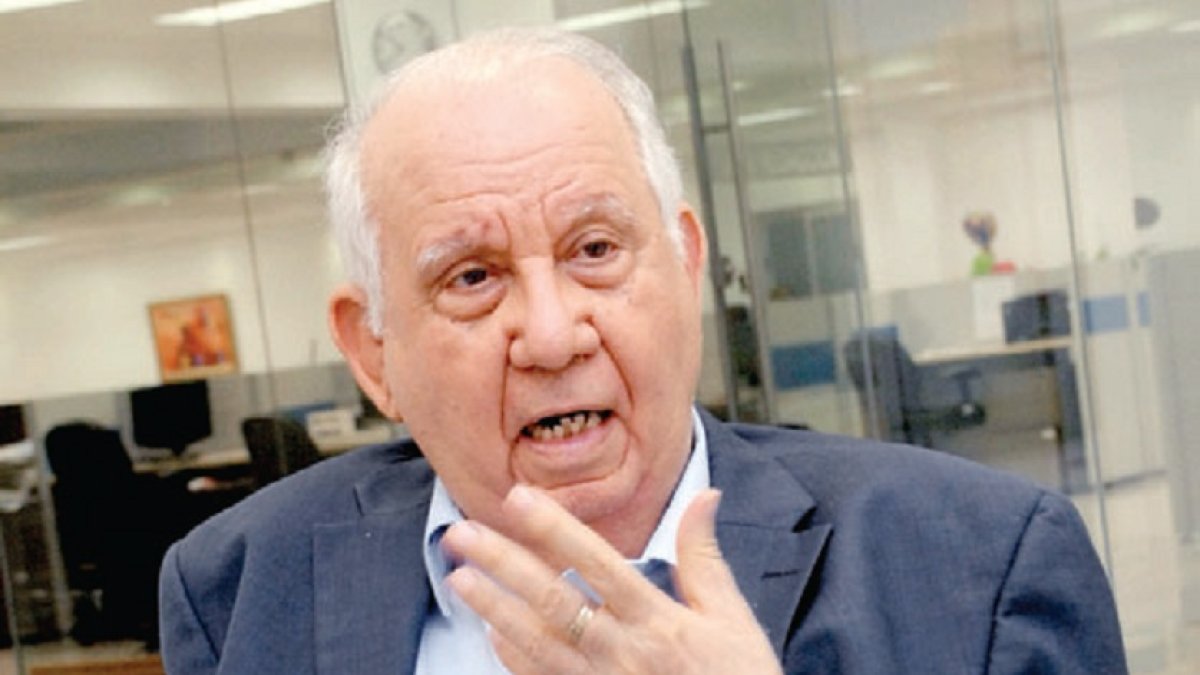 FERNANDO ÁLVAREZ B.