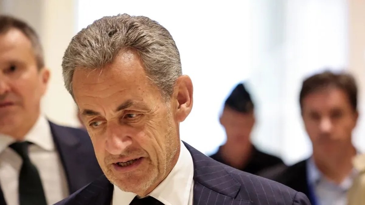 El expresidente francés Nicolas Sarkozy llega al juzgado de París, Francia.