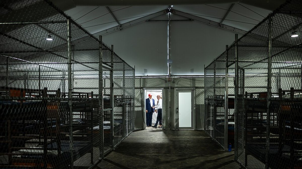 Interior_of_Alligator_Alcatraz_(July_2025)