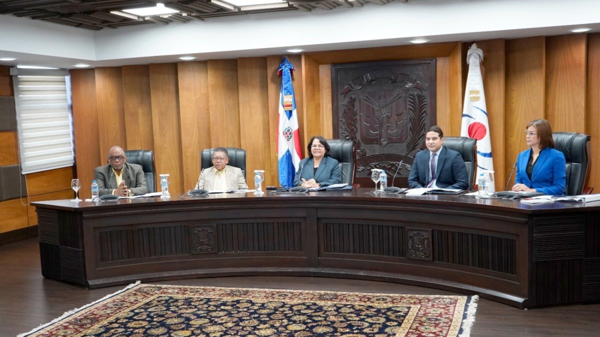 738d4cfca208fd24c93e01c555c7f6b6_XL