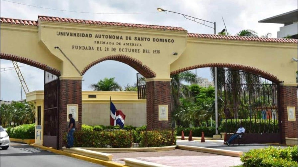 Universidad Autónoma de Santo Domingo (UASD)
