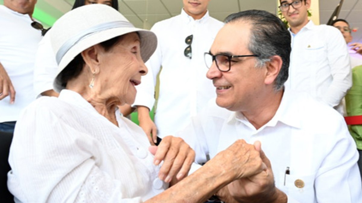 El doctor Santiago Hazim, director del Servicio Nacional de Salud