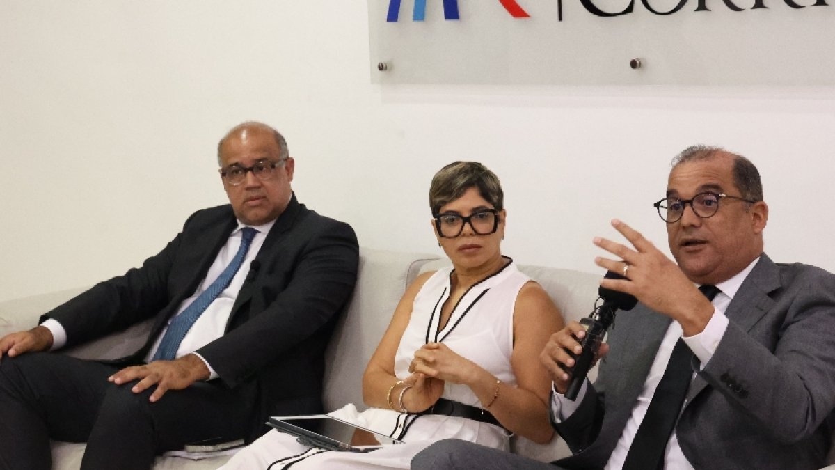 Miguel Valerio, Patricia Santana y Olivo Rodríguez.