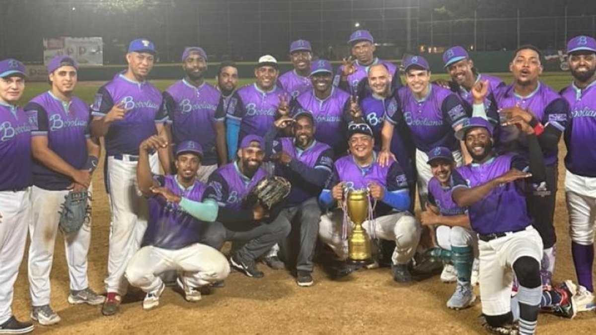 La Boboliana gana la Copa Mide Confraternidad Navideña 2025