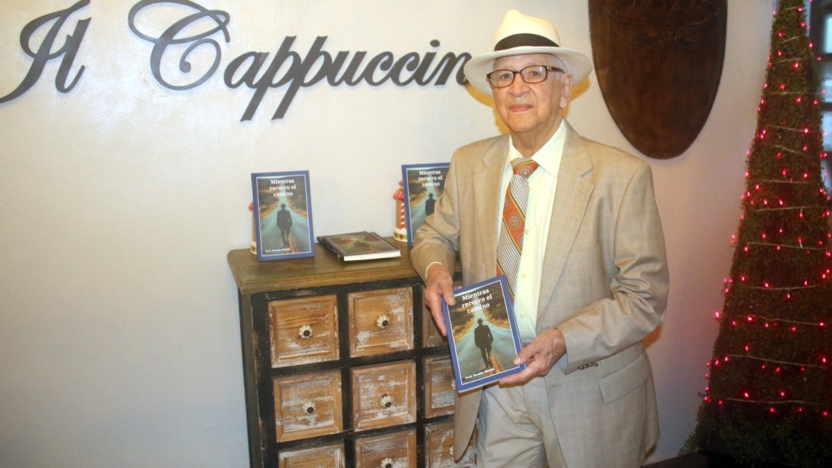 El autor José Peralta Michel.