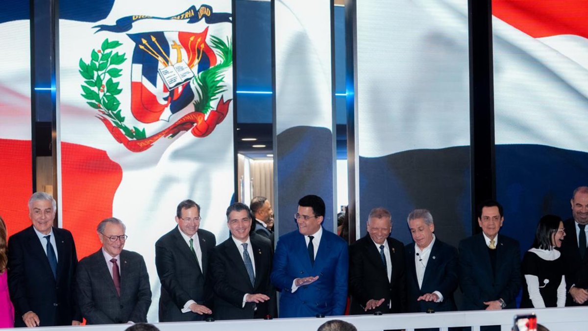 Encarna Piñero, Juan Bancalari, Frank Rainieri, Steven Puig, Christopher Paniagua, David Collado, Leonardo Aguilera, Fernando Hazoury, Tony Raful, Natalia Bayona y Gabriel Escarrer,